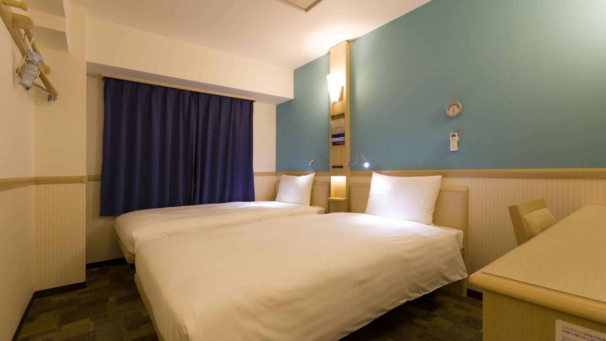Toyoko Inn Toyota Shi Ekimae Rum bild